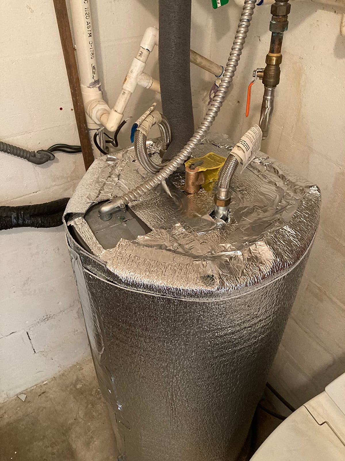 Nasa Tech Heavy Duty Reflective Foam Core Non Fiberglass (Fits 40, 50, and 60) Gallon Water Heater Tank Insulation Wrap … customer photo 2