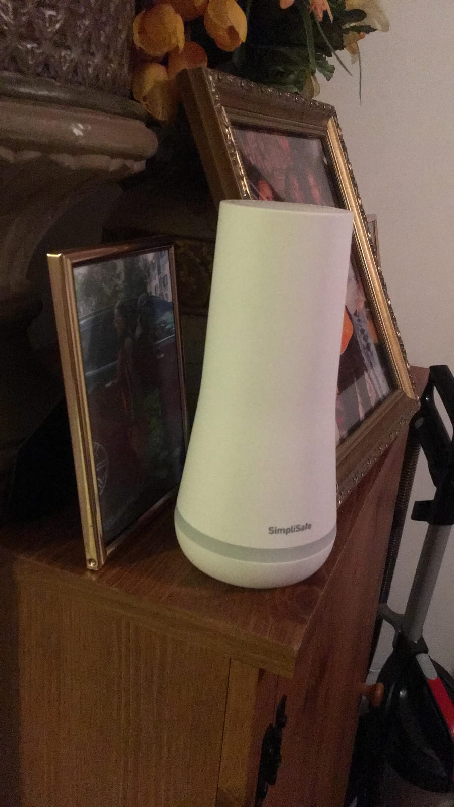 SimpliSafe 8 Piece Wireless Home Security System - Optional 24/7 Professional Monitoring - No Contract - Compatible with Alexa and Google Assistant , White customer photo 2