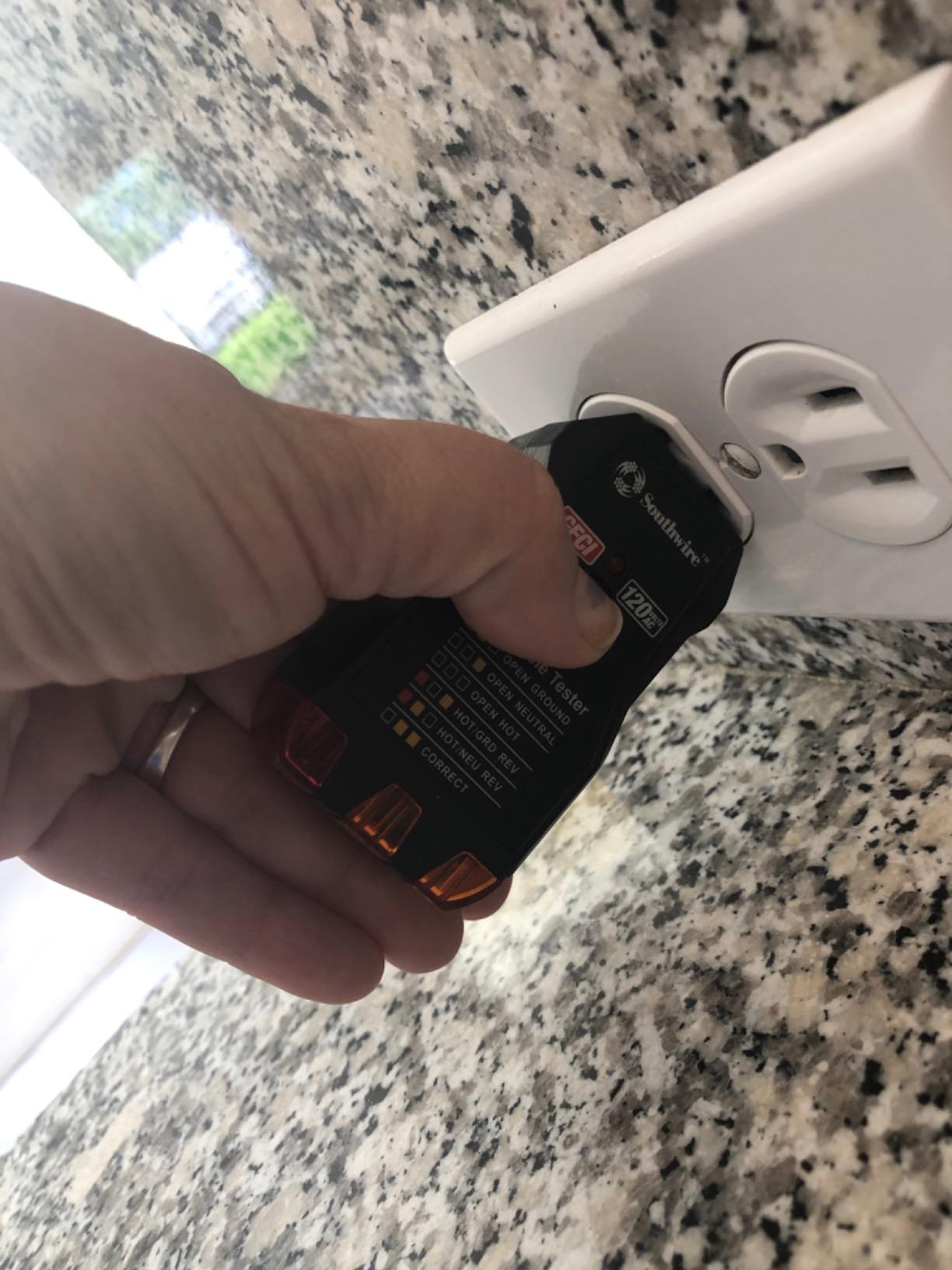 Southwire GFCI Receptacle Tester - Push-Button Outlet Tester for Fast & Accurate Wiring Checks - Compact & Durable Housing - 7 Test Functions customer photo 1