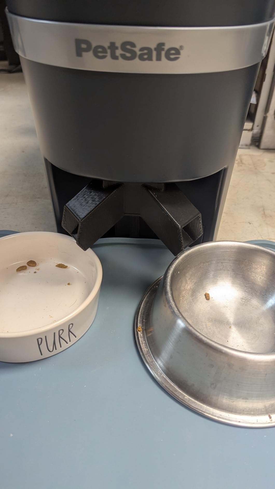 PetSafe Smart Feed Automatic Pet Feeder, 6L/24 Cup, Programmable customer photo 1