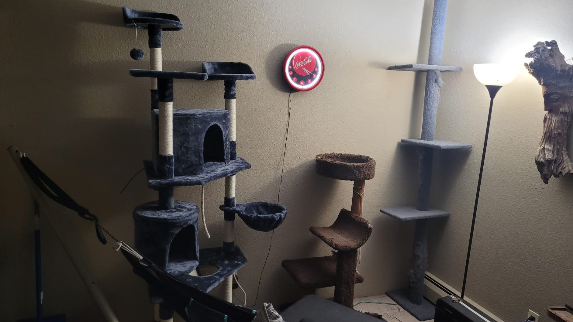 Yaheetech 79in Multi-Level Cat Tree for Multiple Cats with 9 sisal Posts customer photo 2