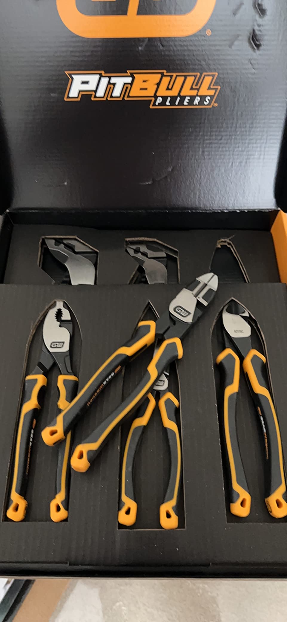GEARWRENCH 6 Pc. Pitbull Dual Material Mixed Plier Set - 82204C customer photo 2