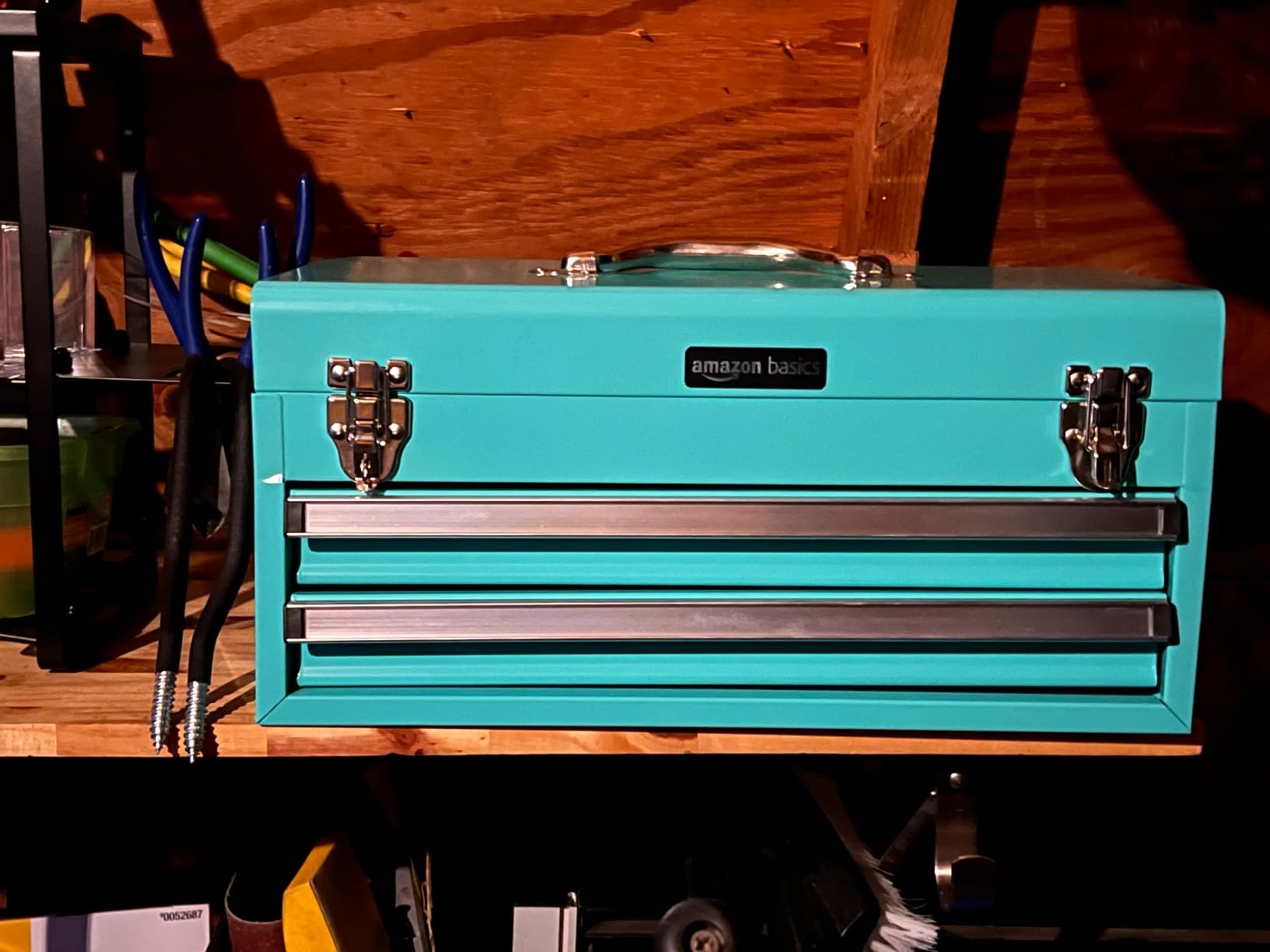 Amazon Basics Metal Tool Box with Drawers, Storage and Organization Tool Chest, Powder Coat Finish, 18.1 x 8.7 x 9.5 in, Turquoise customer photo 2