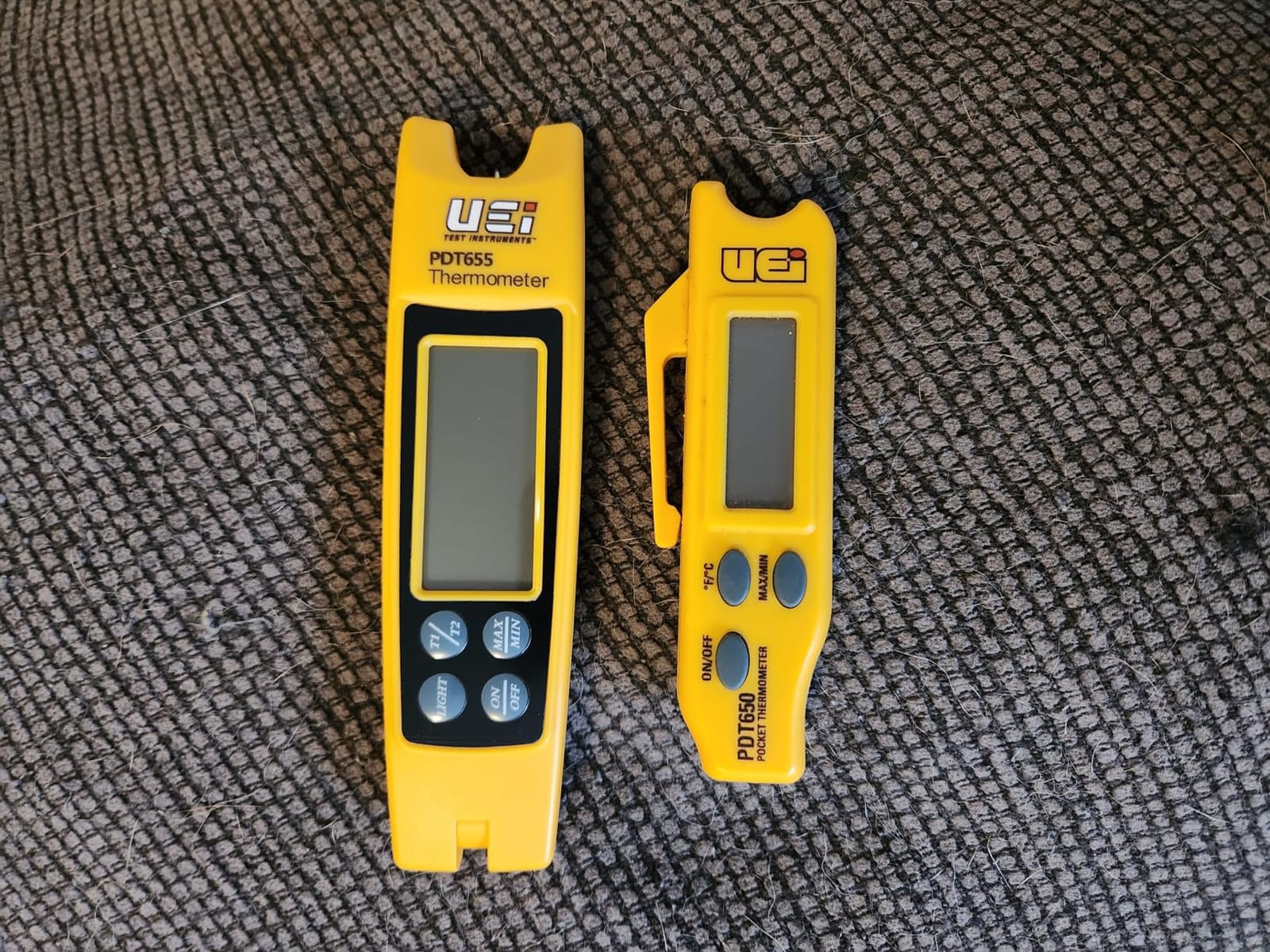 UEi PDT655 Differential Temperature Folding Pocket Thermometer, HVAC Digital Thermometer with Backlit Display and Magnetic Mount, Measures -58 to 572°F customer photo 2