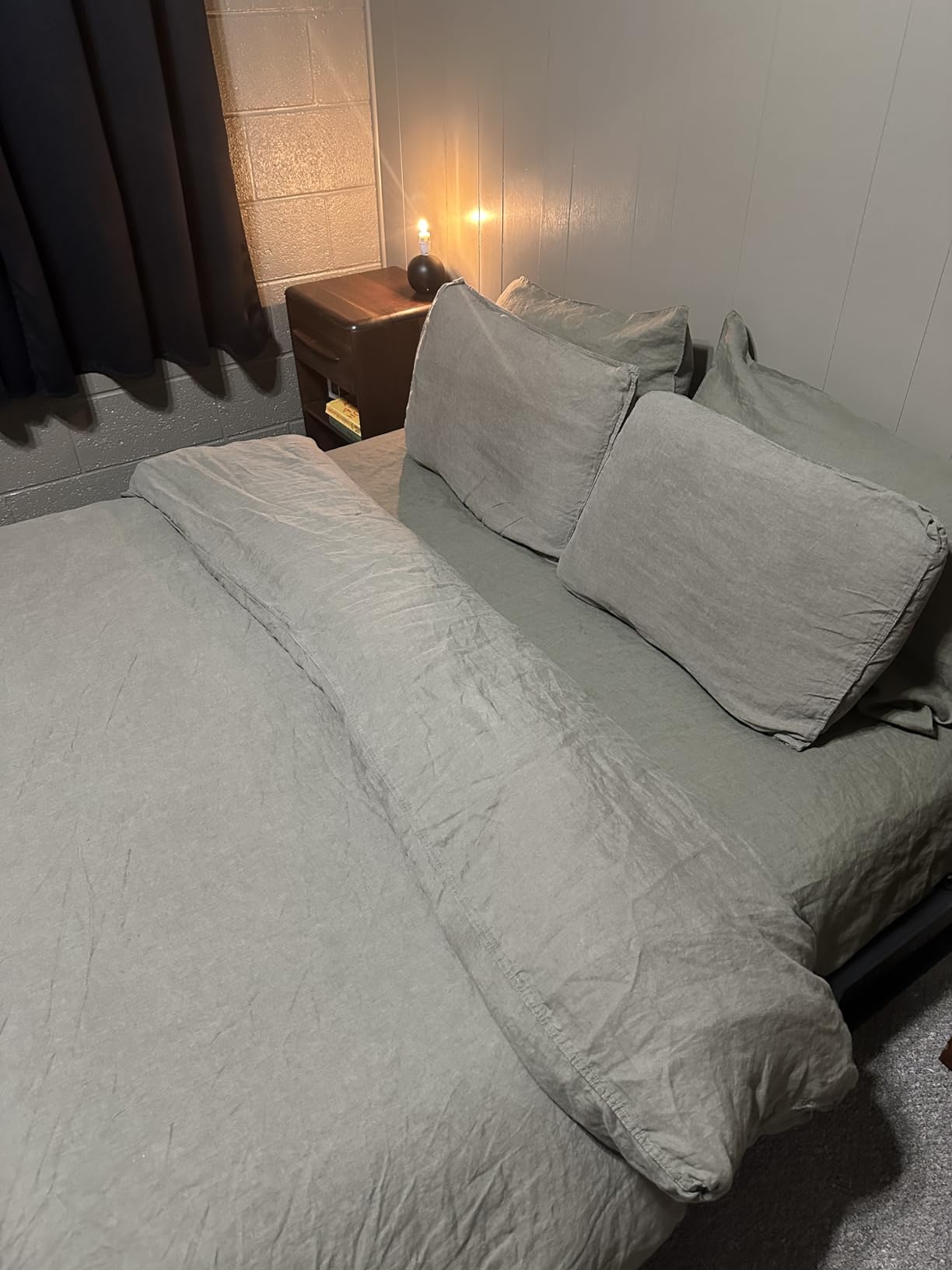 XZ XIFA Linen Bed Sheets Queen Size, 100% Washed French Flax Organic Linen Sheets, Breathable and Cooling Sheets for Hot Sleepers Queen Sheet Set(1 Flat Sheet, 1 Fitted Sheet, 2 Pillowcases) customer photo 2