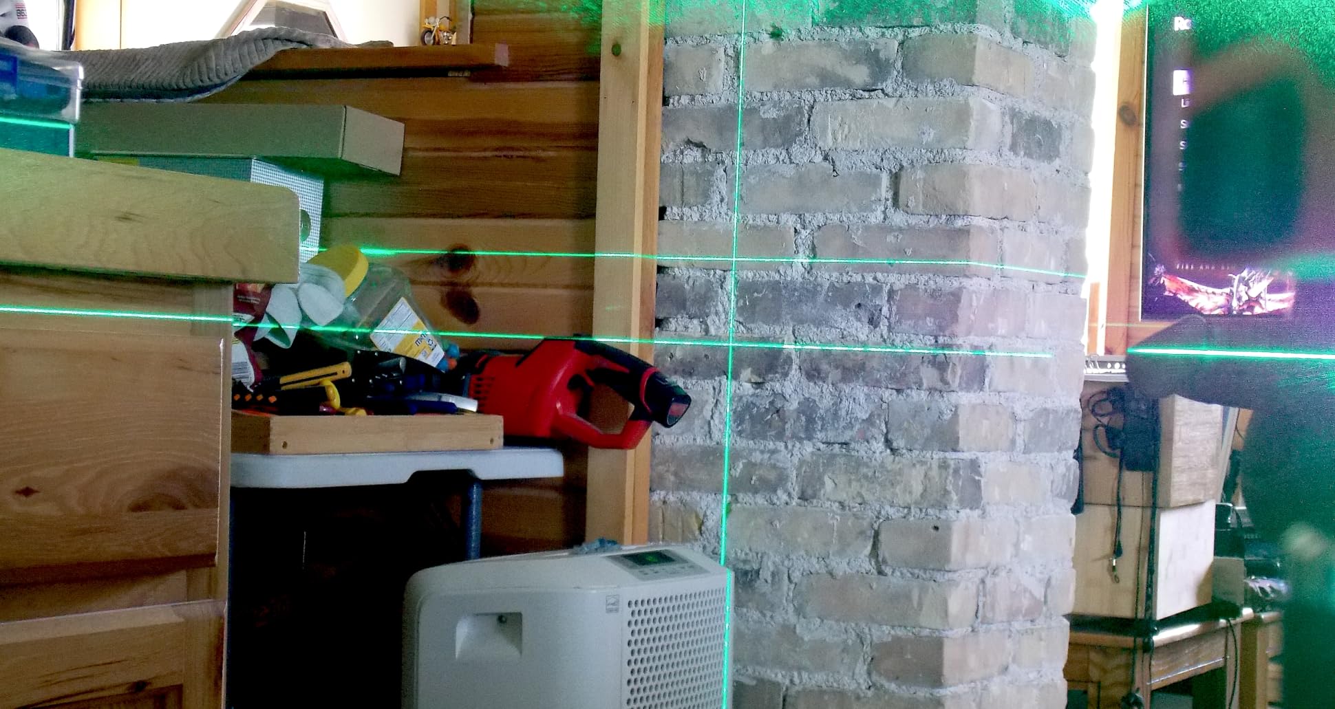 WEIDDW Laser Level 360° Green Cross Line Self Leveling Laser Measuring Tool customer photo 1