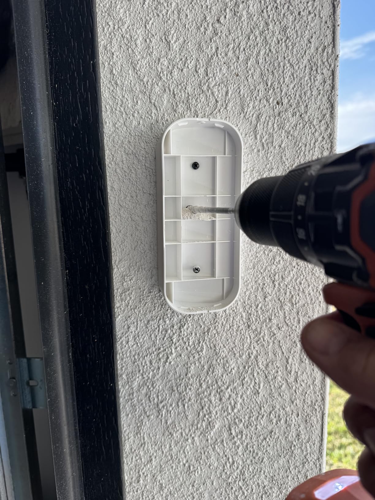 myQ Smart Garage Door Video Keypad Wired Power Adapter Kit-Works with Chamberlain, LiftMaster and Craftsman openers, White customer photo 2