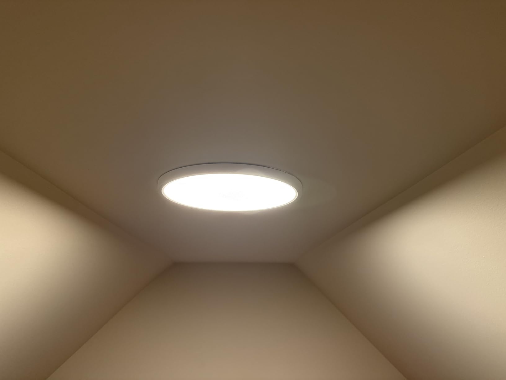 Brightever 12 Inch LED Flush Mount Ceiling Light Fixture, Dimmable, 3200LM customer photo 1