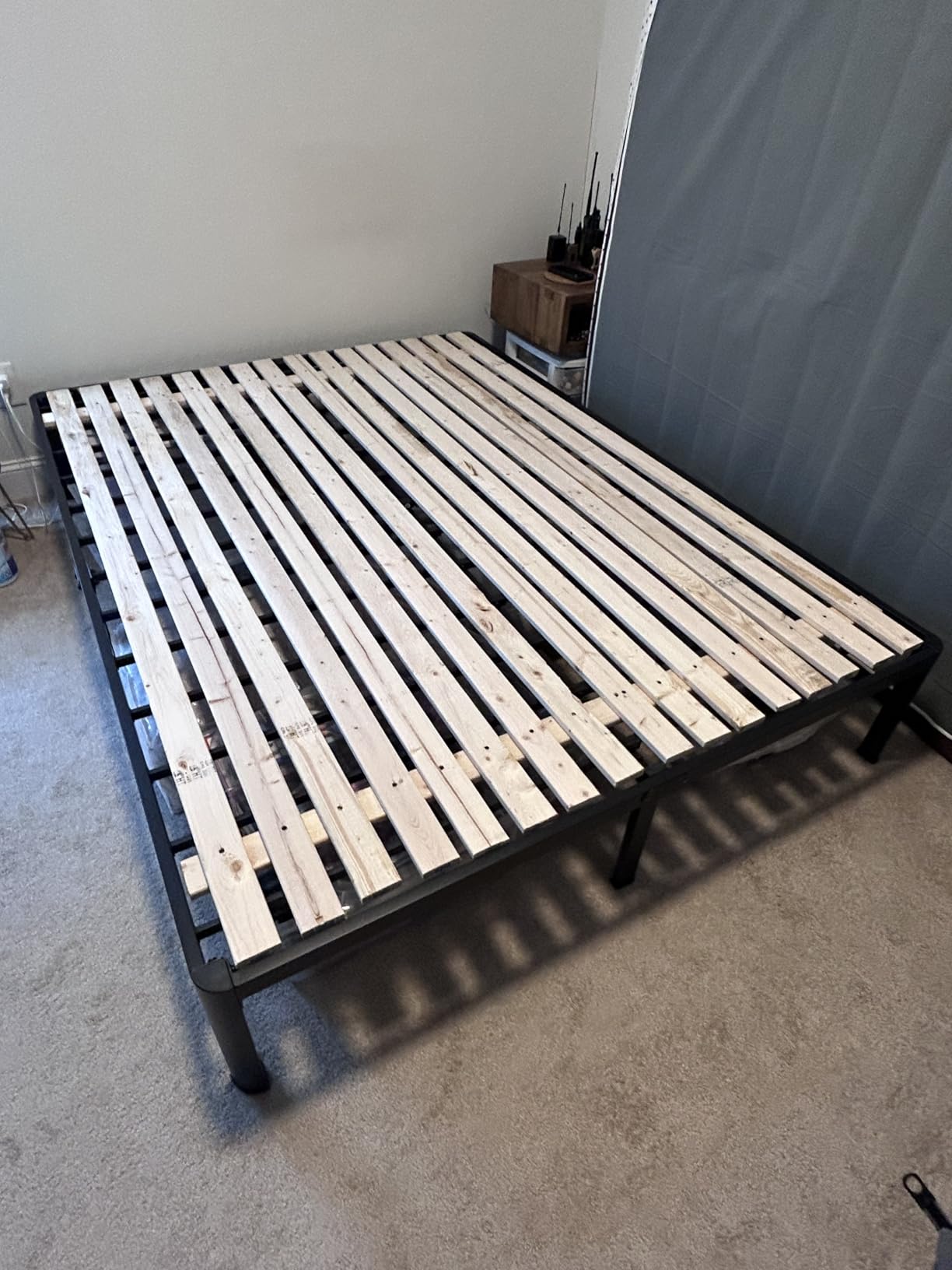 VIPSHOW 14 Inch Queen Heavy Duty 3500lbs Bed Frame with Round-Corner customer photo 2