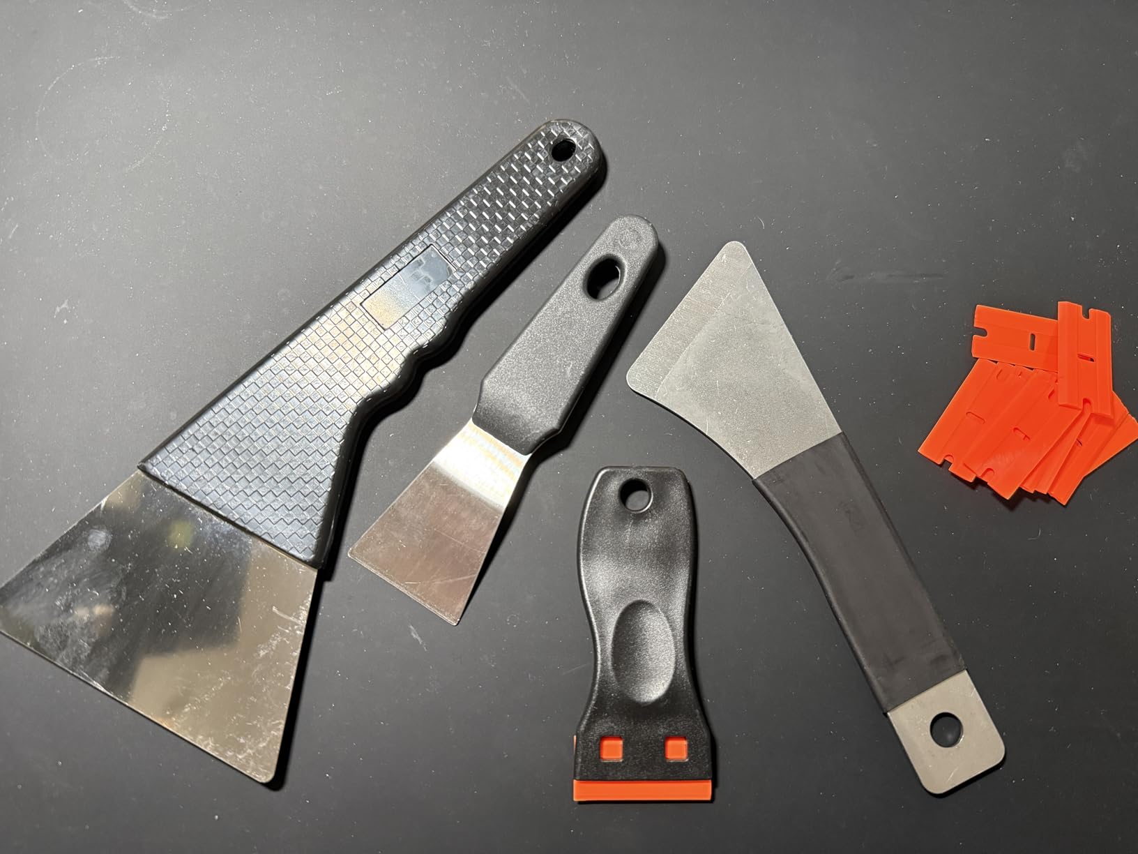 High-Quality 3D Printer Tool Removal Scraper Kit, 4 Types of Sharpened Blades & 10 Extra Blades, 3D Printer Scrapers for Fast Separation Large Medium Small Models, Great 3D Printer Accessories Gifts customer photo 2