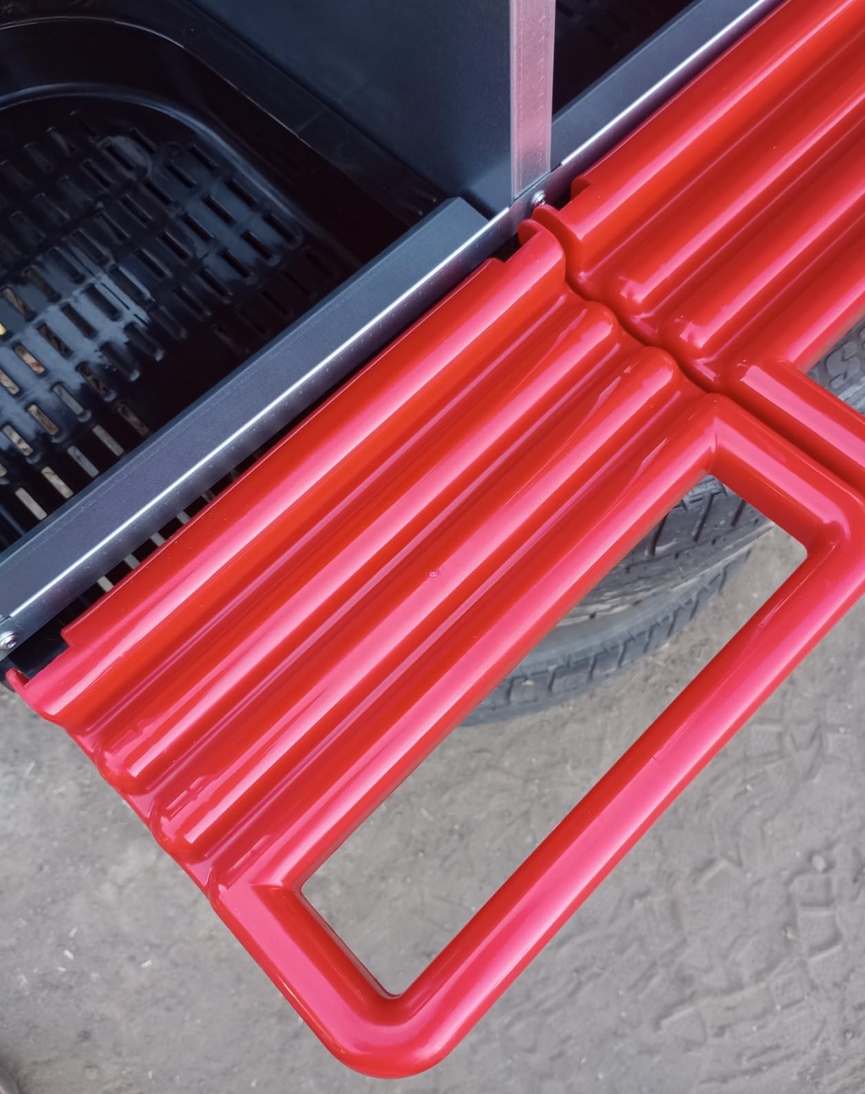 Chicken Nesting Boxes, Roll Away Nest Box for Egg Collector, 4 Holes Orange customer photo 1