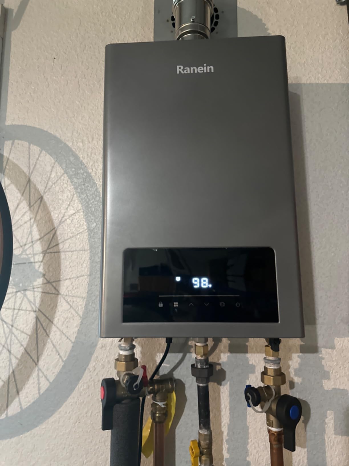 Ranein Natural Gas Tankless Water Heater, 8.5 GPM, 190,000 BTU, Indoor customer photo 2