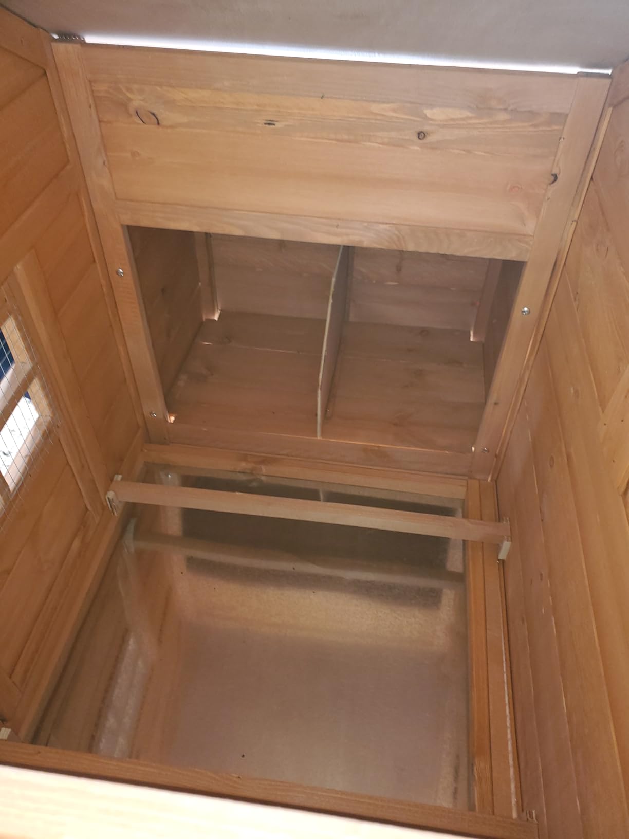 Large Chicken Coop with Wheels, Waterproof Outdoor Hen House for 6-8 Chickens, Movable Chicken House with Nesting Boxes, Removable Tray, Wooden Rabbit Hutch with Ventilation Window(Black) customer photo 1